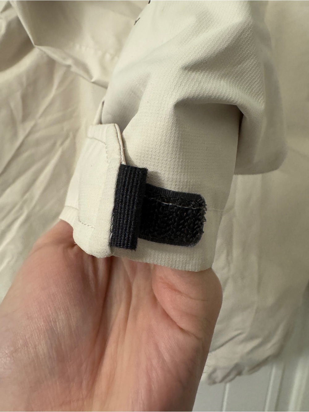 The North Face Hooded Shell Jacket - Off-White with Black Accents - Picture 3 of 6